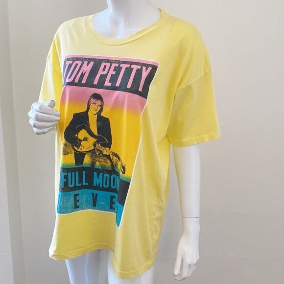 Daydreamer LA Tom Petty Full Moon Fever Merch Graphic Band Tee in Yellow Bloom - Picture 2 of 6